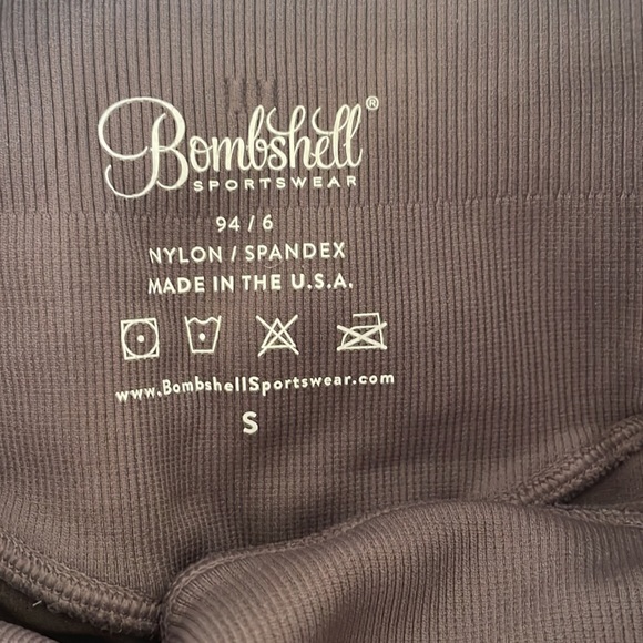 Bombshell Sportswear Taupe Seamless Set - Picture 3 of 7